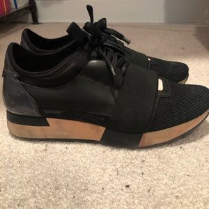 Balenciaga runners black with red sole